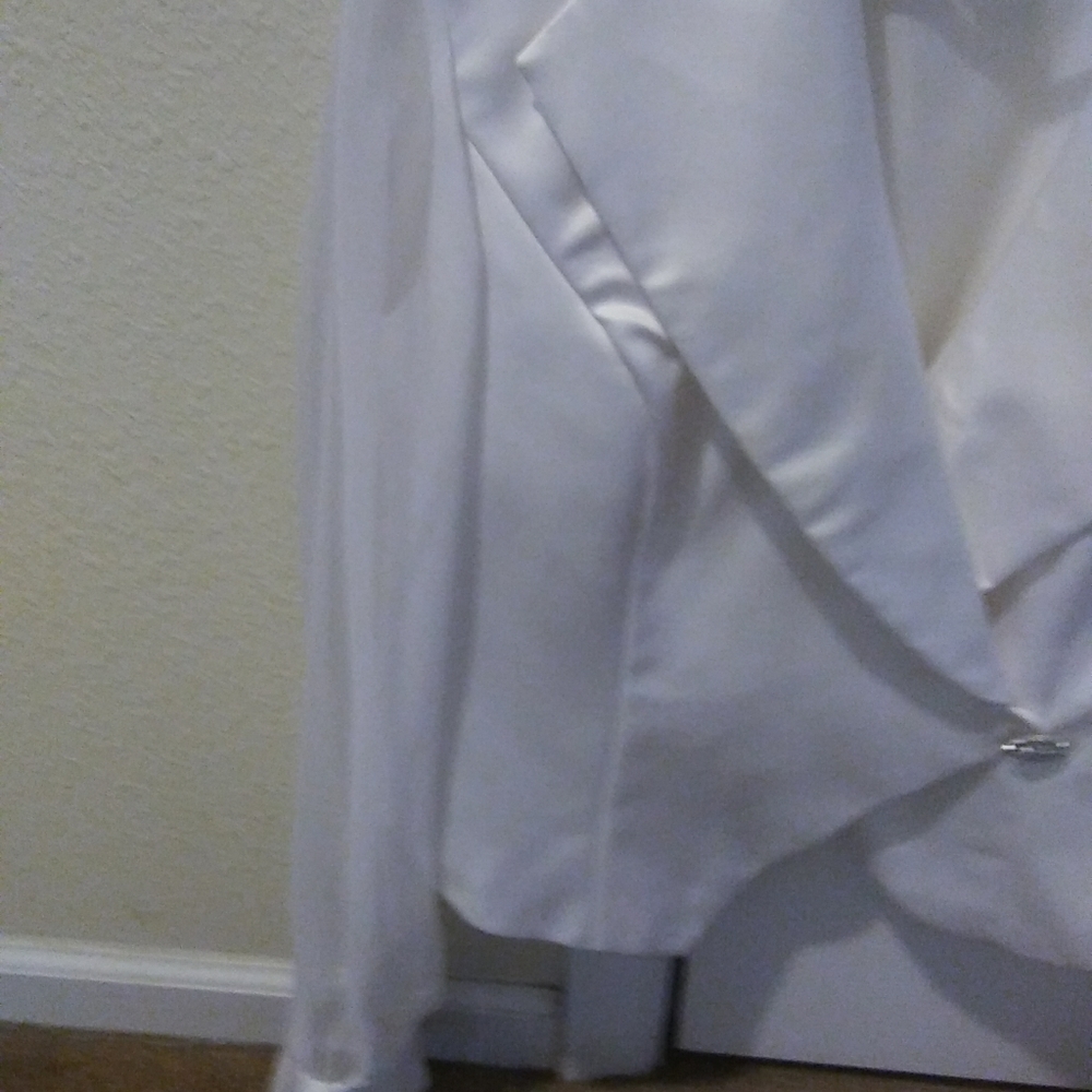 Top - Picture 2 of 4